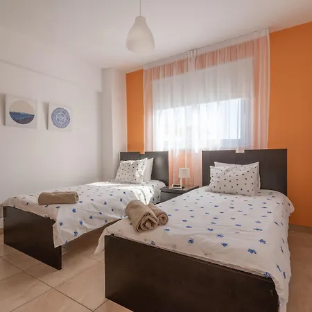 Narcissos 'nissi Beach' C12