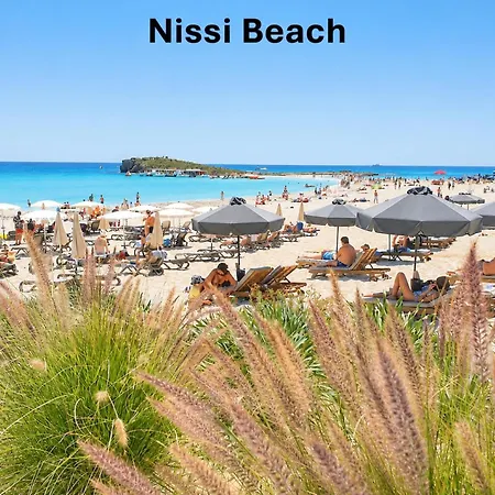 Narcissos 'nissi Beach' C12 * Ayía Nápa
